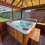 Le Chateau Des Lumieres De La Baie De Somme D'hotes De Charme 3*