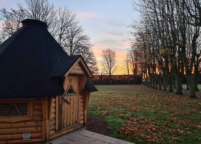 Le Chateau Des Lumieres De La Baie De Somme D'hotes De Charme Bed & Breakfast 4*